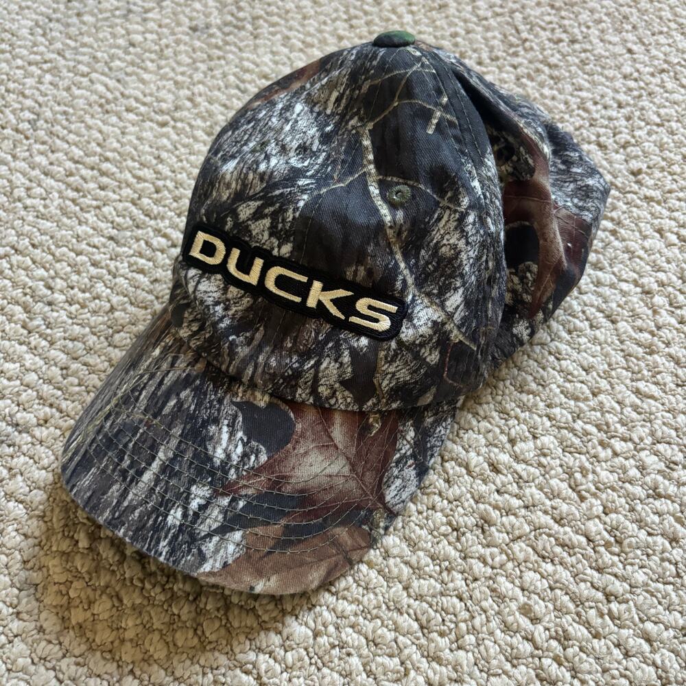 y2k ducks camo snap back hat